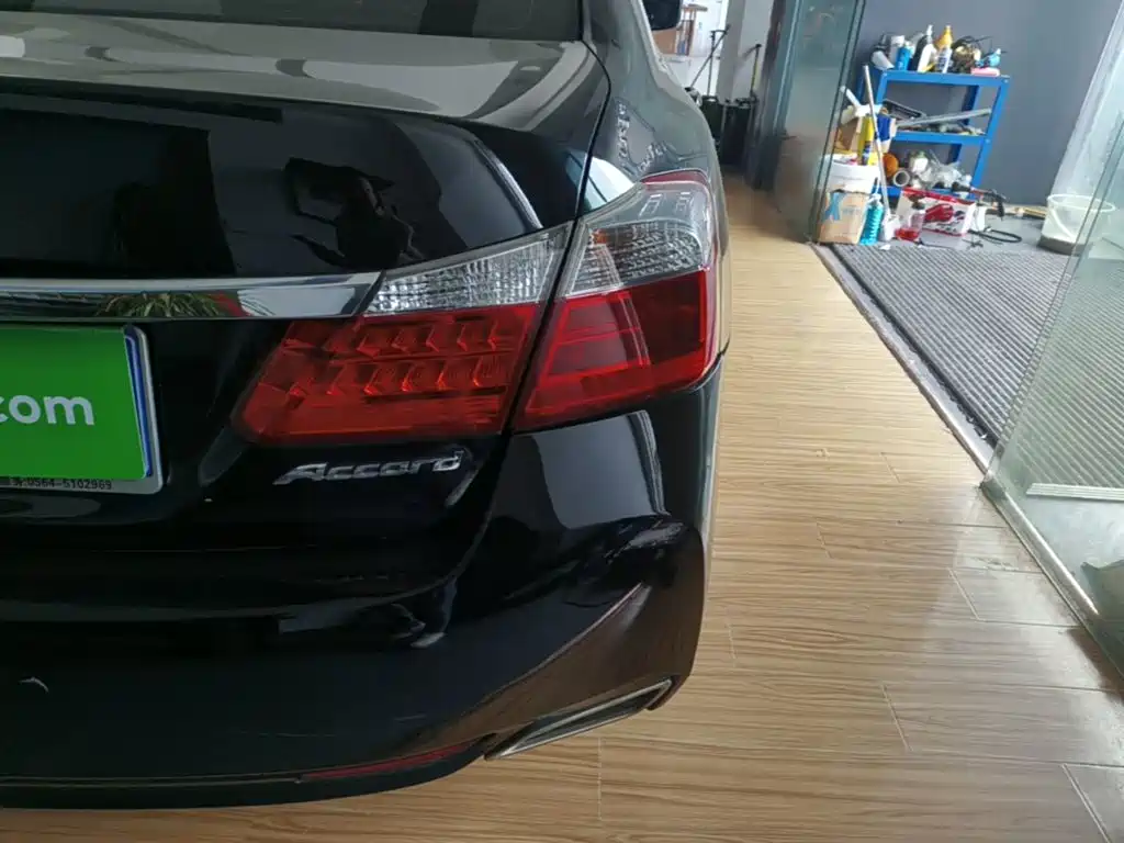 Honda Accord — миниатюра 8