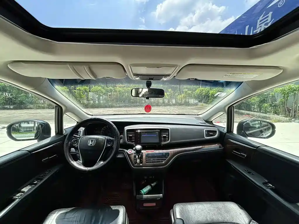 Honda Odyssey — миниатюра 6