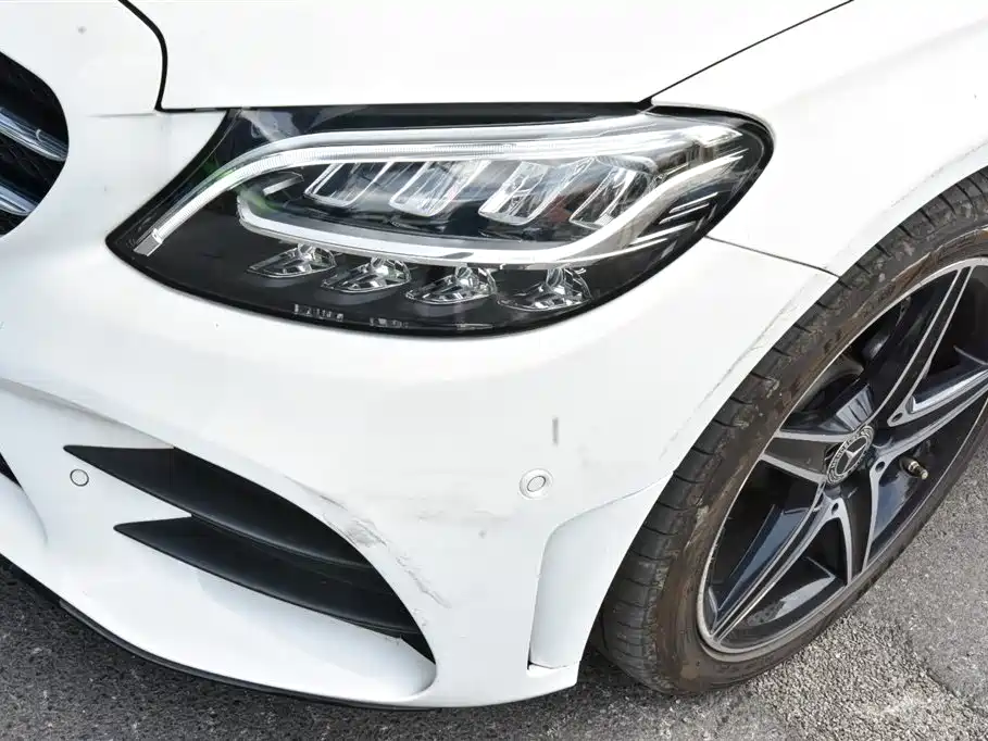 Mercedes-Benz C-Class — миниатюра 13