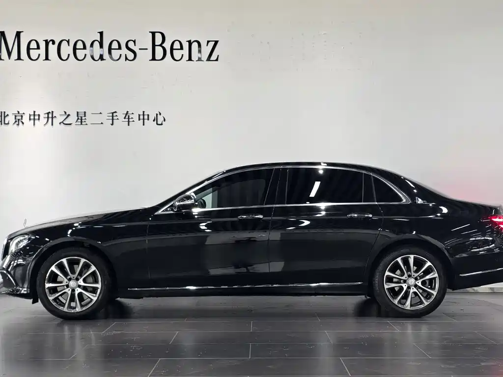 Mercedes-Benz E-Class — миниатюра 2
