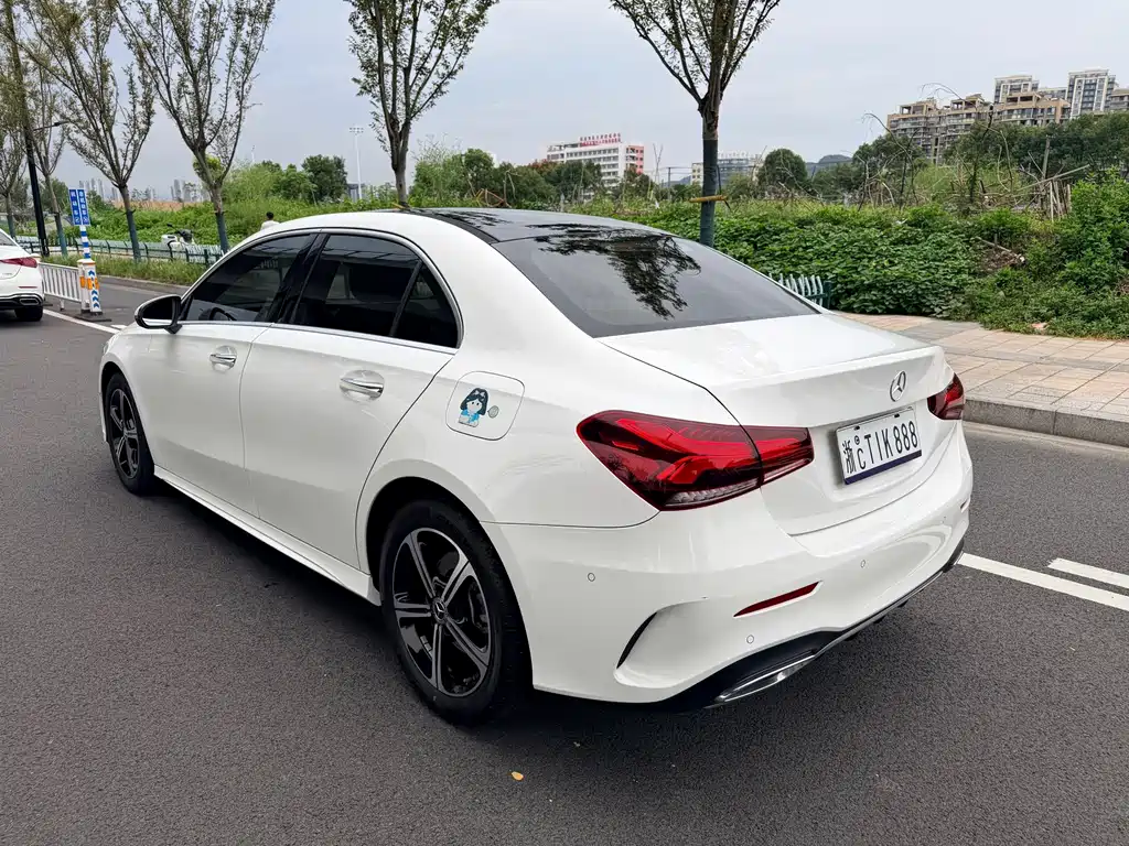 Mercedes-Benz A-Class — миниатюра 9
