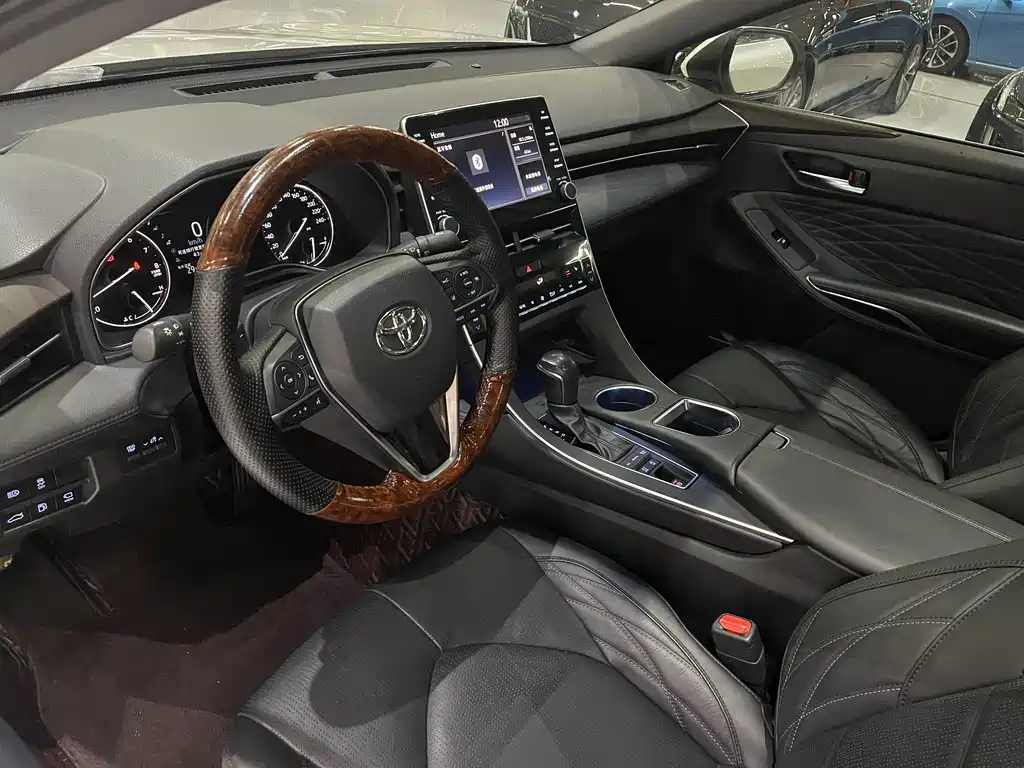 Toyota Avalon — миниатюра 8