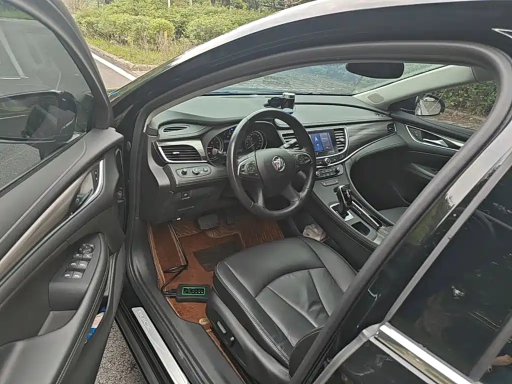 Buick LaCrosse — миниатюра 16