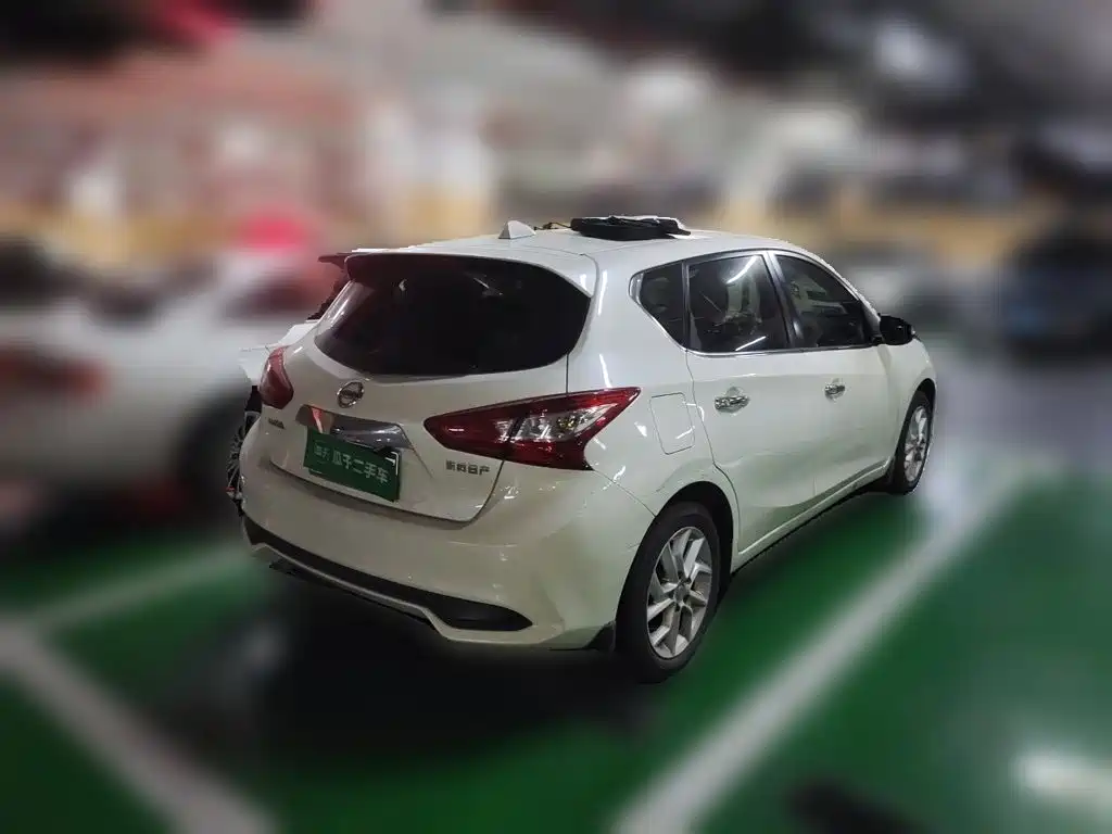 Nissan Tiida — миниатюра 5