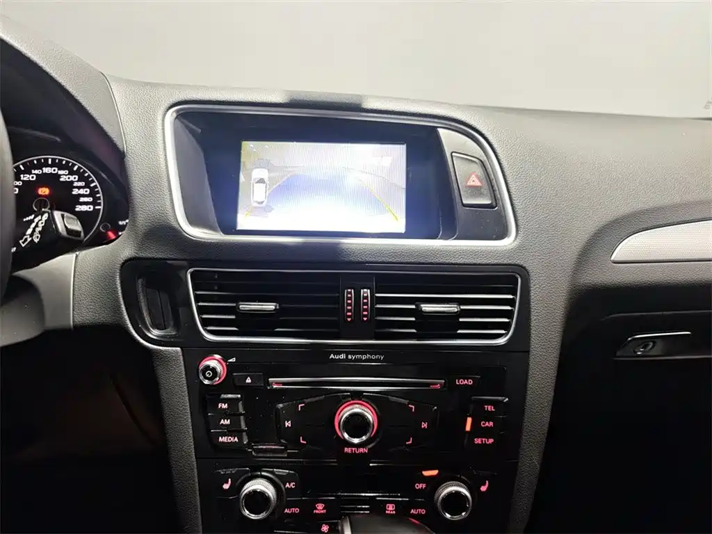 Audi Q5 — миниатюра 11