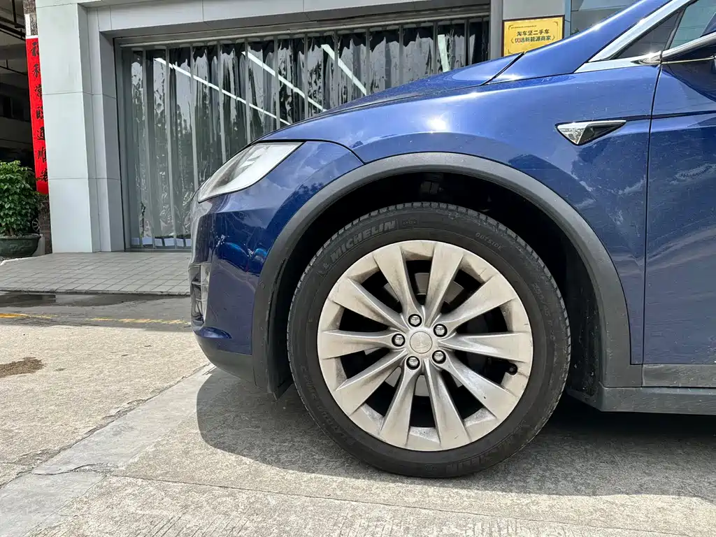 Tesla Model X — фотографии объявления, Фото 11