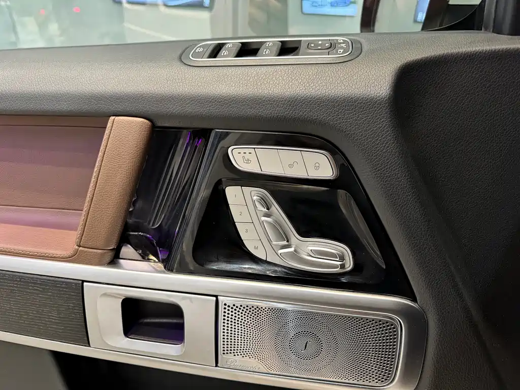 Mercedes-Benz G-Class — миниатюра 11
