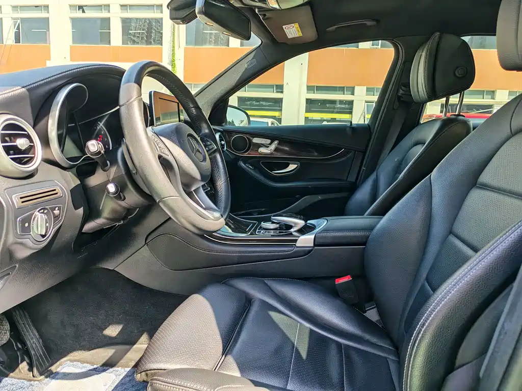 Mercedes-Benz GLC — миниатюра 8