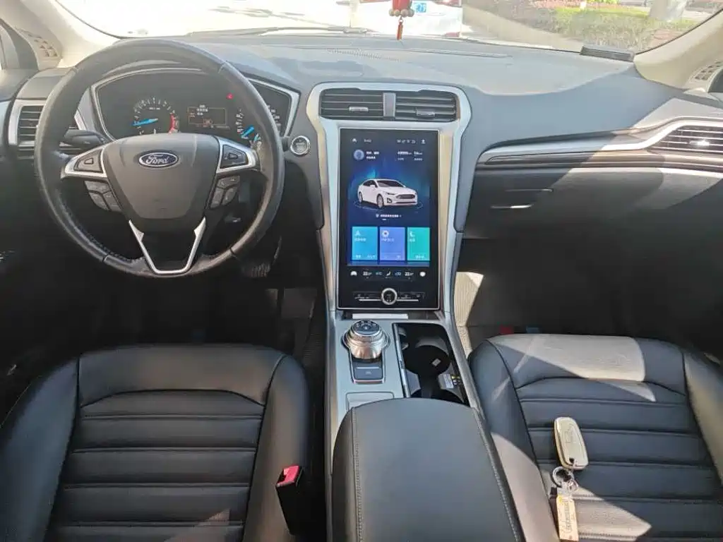 Ford Mondeo — миниатюра 8