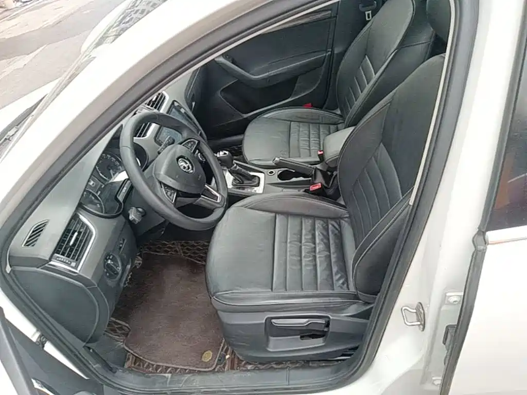Skoda Octavia — миниатюра 15