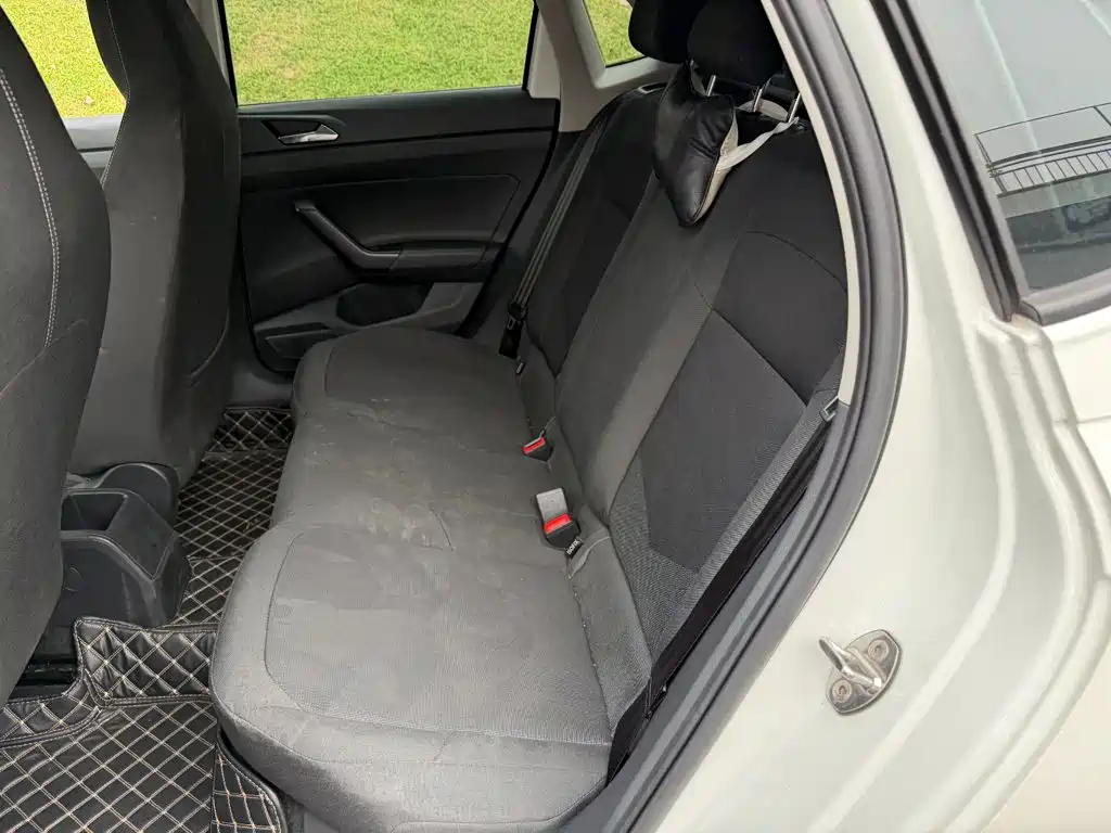 Volkswagen Polo — миниатюра 12