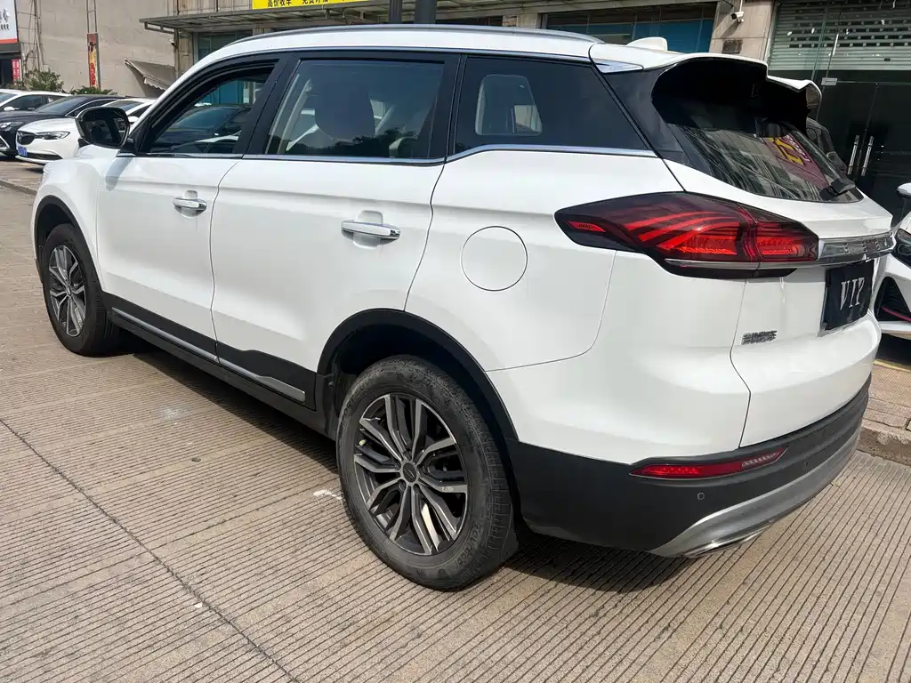 Geely Boyue — миниатюра 3