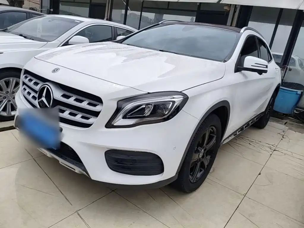 Mercedes-Benz GLA — миниатюра 2