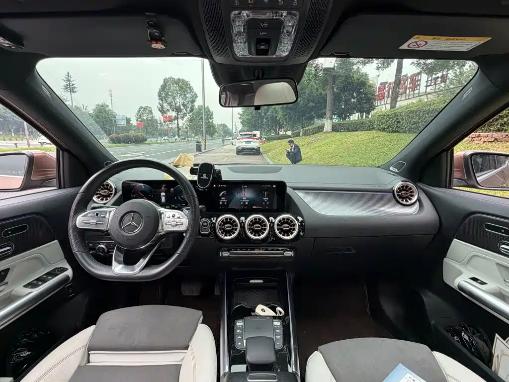 Mercedes-Benz EQA — миниатюра 13
