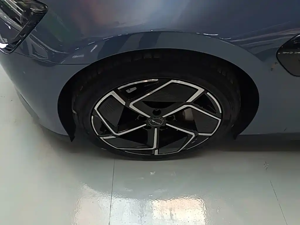 BYD Seal — миниатюра 23