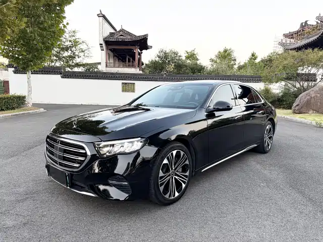 Mercedes-Benz E-Class PHEV
