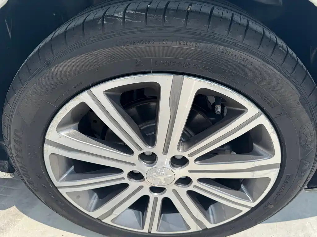Peugeot 408 — миниатюра 15