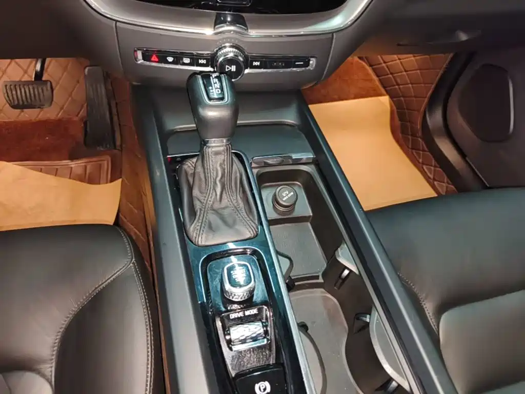 Volvo XC60 — миниатюра 14