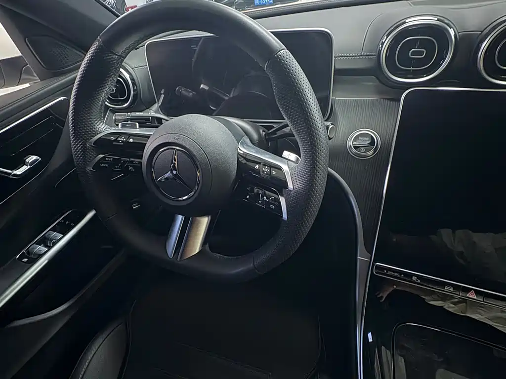 Mercedes-Benz C-Class — миниатюра 9