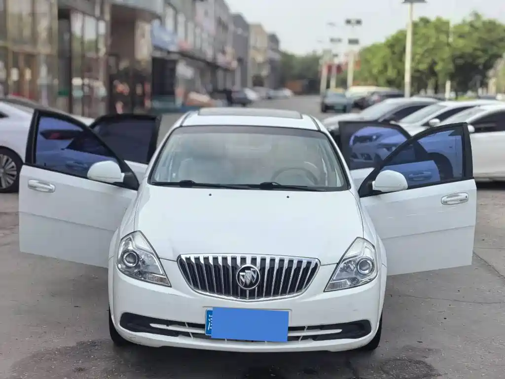 Buick Excelle — миниатюра 8