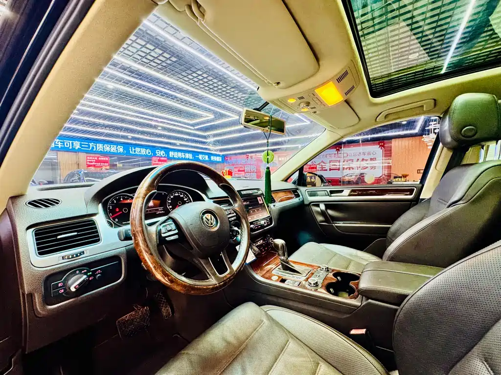 Volkswagen Touareg — миниатюра 8