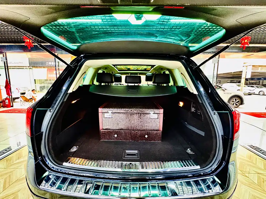 Volkswagen Touareg — миниатюра 15
