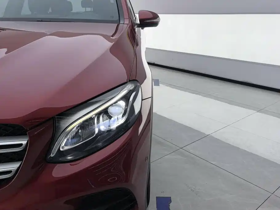 Mercedes-Benz GLC 2018 GLC 260 4MATIC