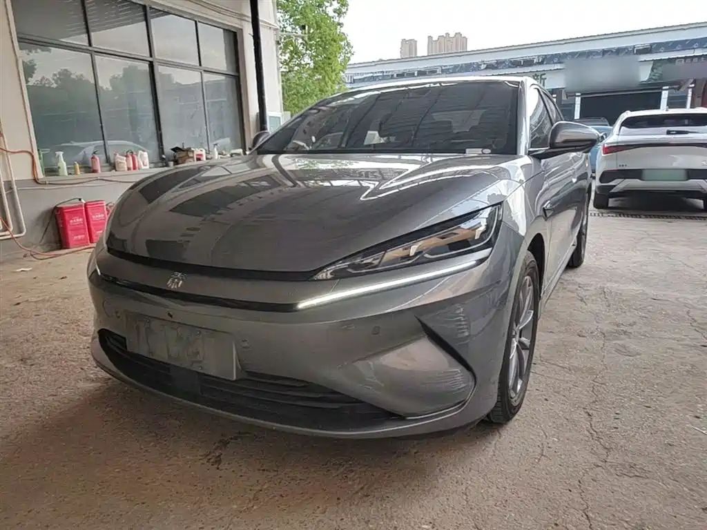 Byd Qin L 2025