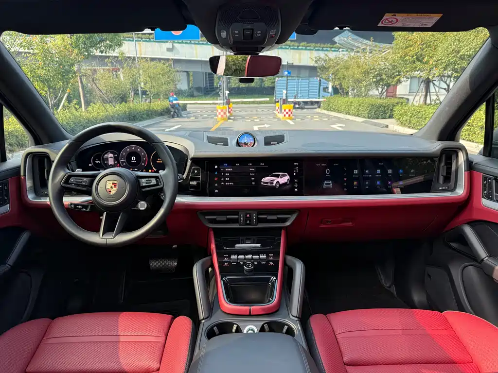 Porsche Cayenne — миниатюра 14