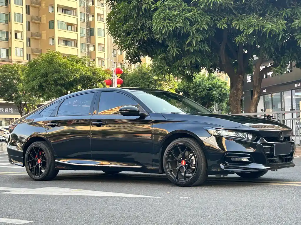 Honda Accord — миниатюра 3