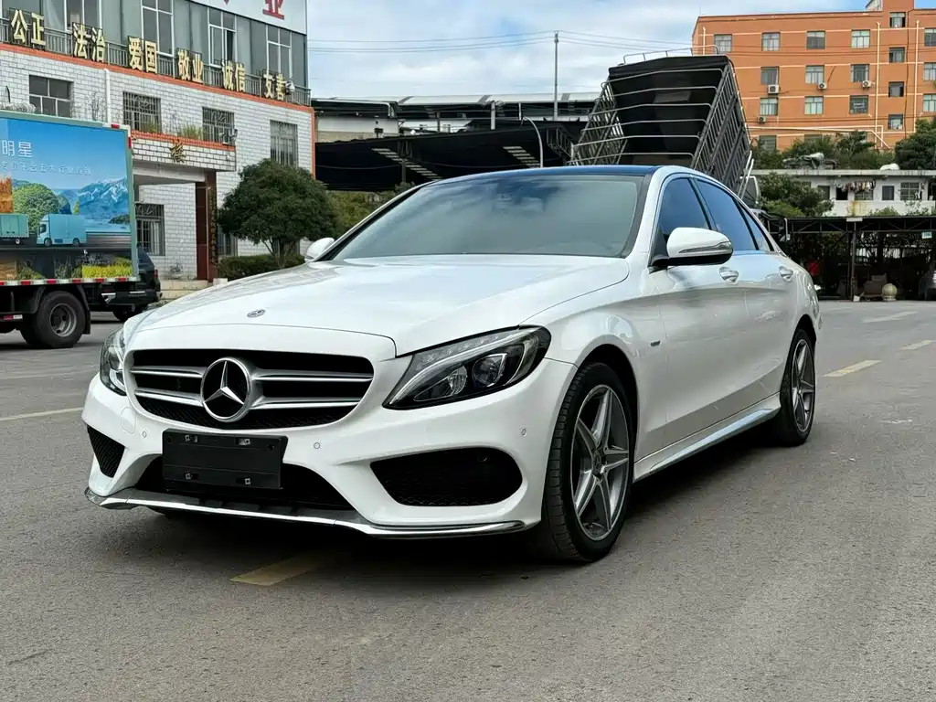 Mercedes-Benz C-Class — миниатюра 3