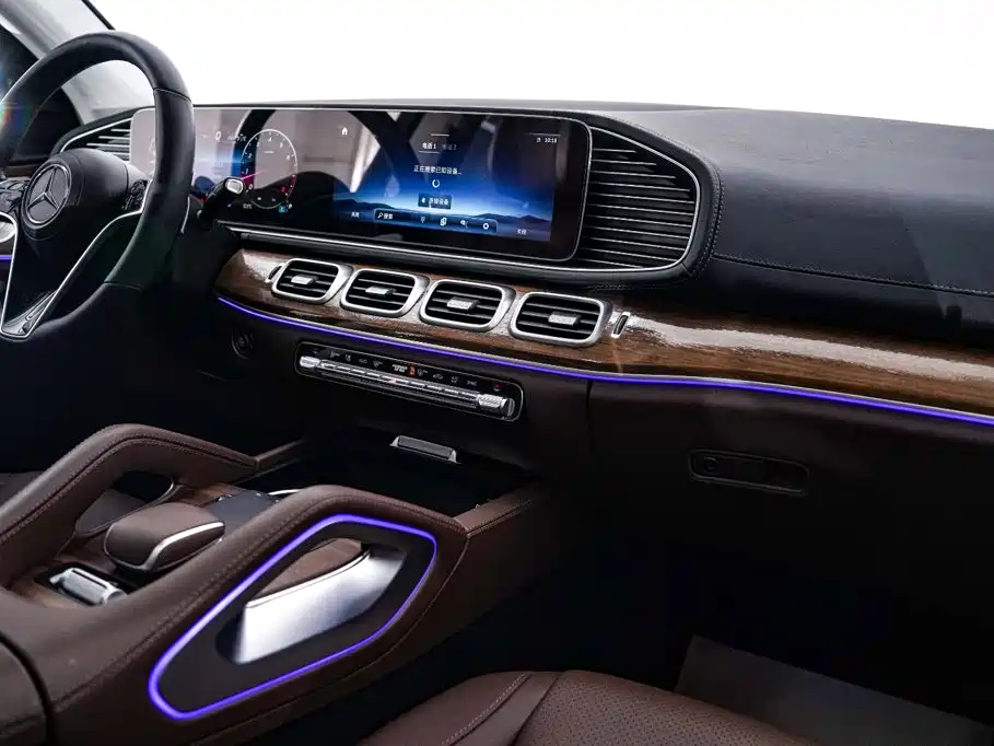 Mercedes-Benz GLE (Import) — миниатюра 24