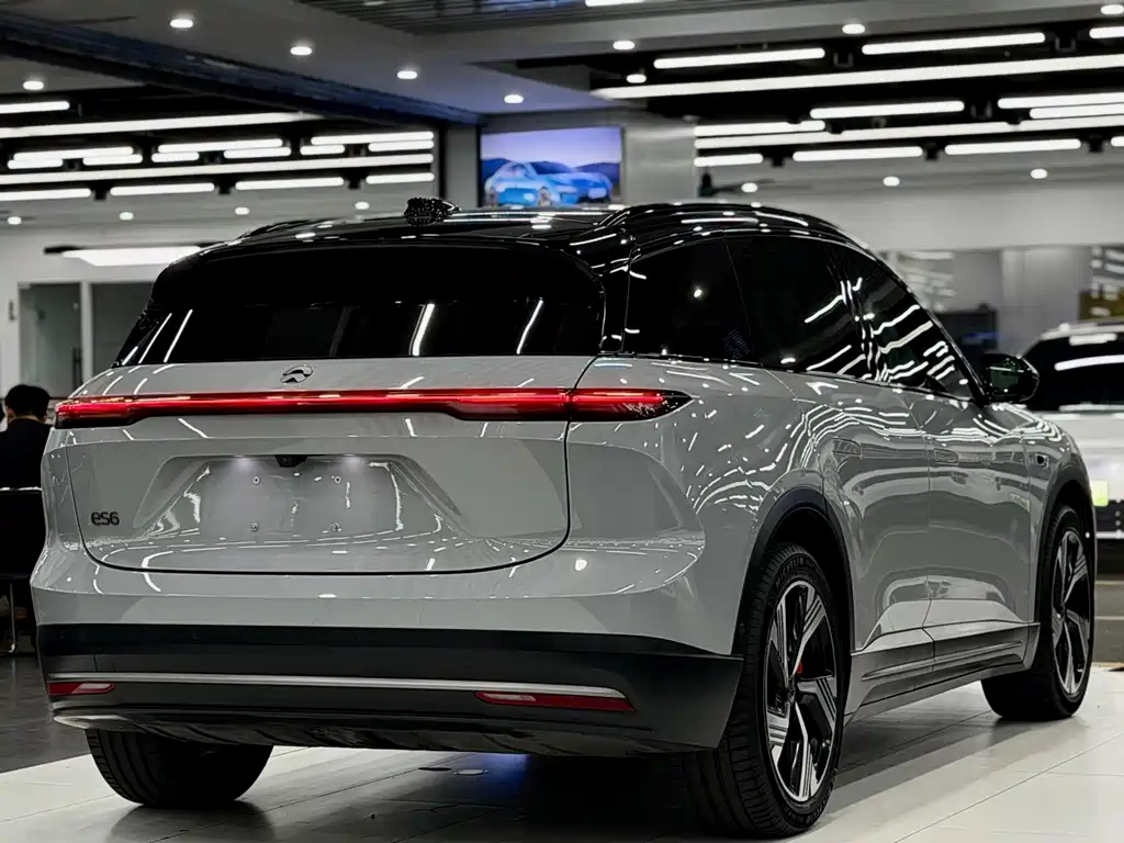 NIO ES6 — миниатюра 6