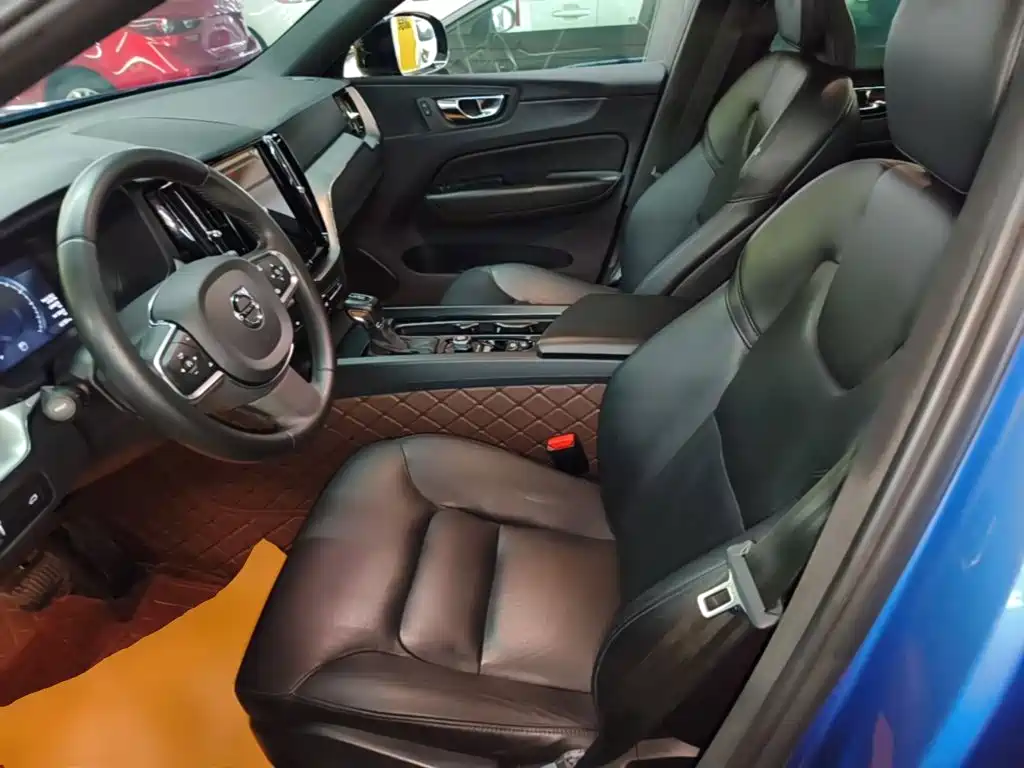 Volvo XC60 — миниатюра 15