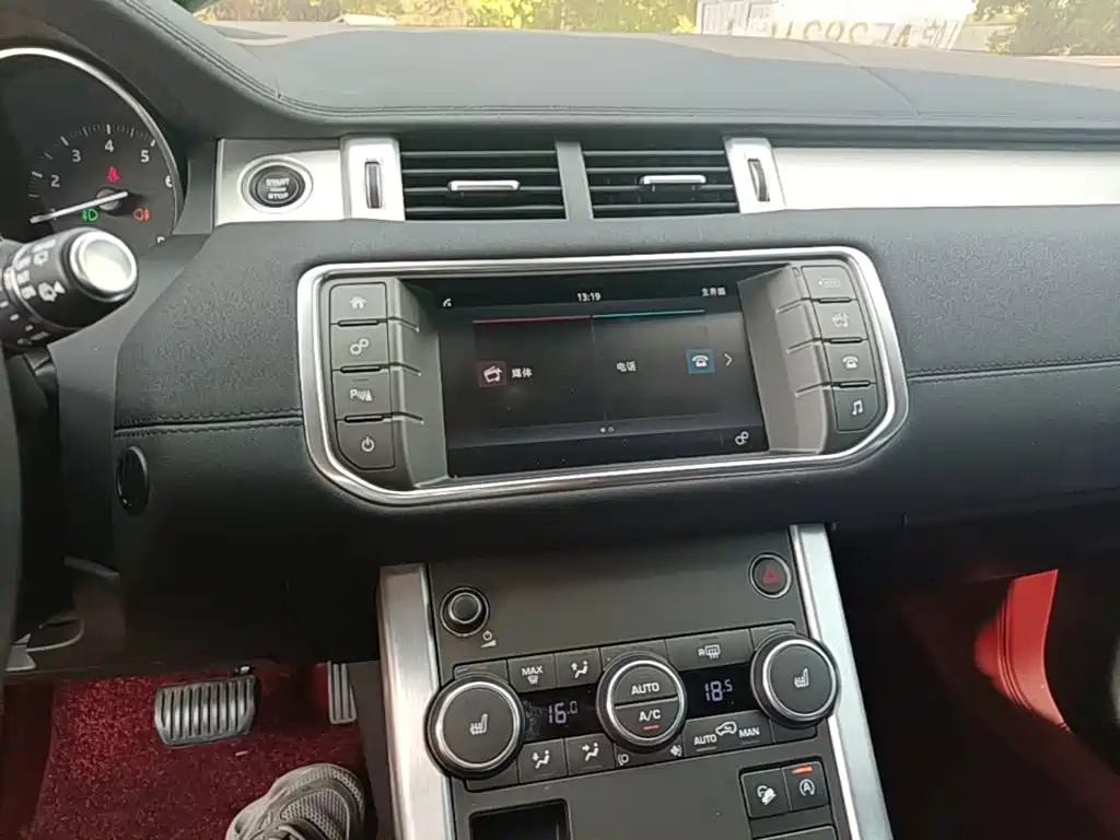Land Rover Evoque — миниатюра 13