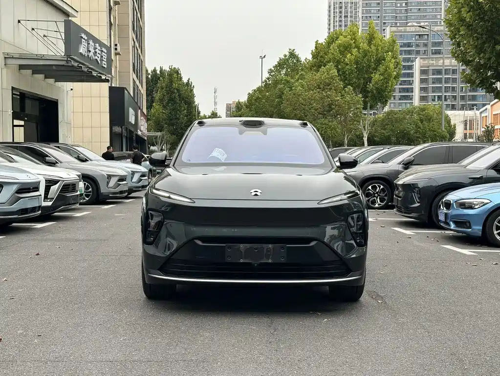 NIO ES8 — миниатюра 2