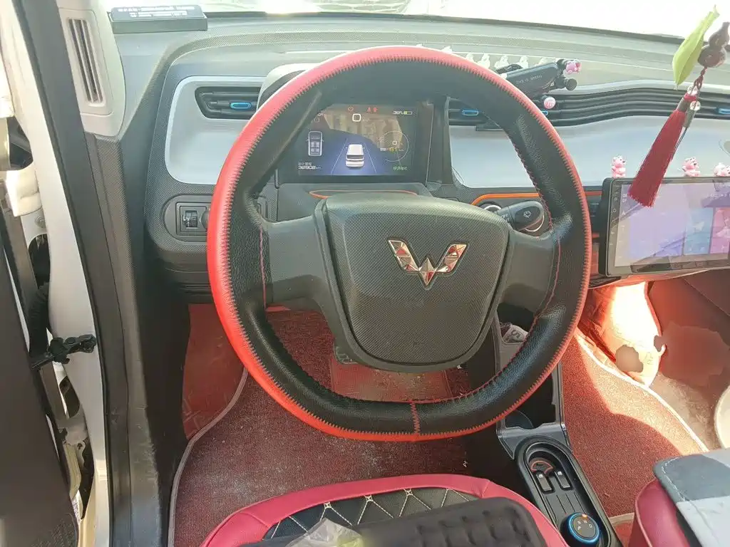Wuling MINIEV — миниатюра 6
