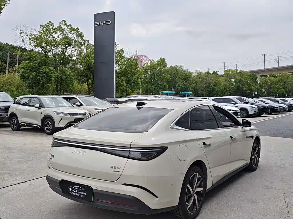 BYD Seal 07 DM-i — миниатюра 5