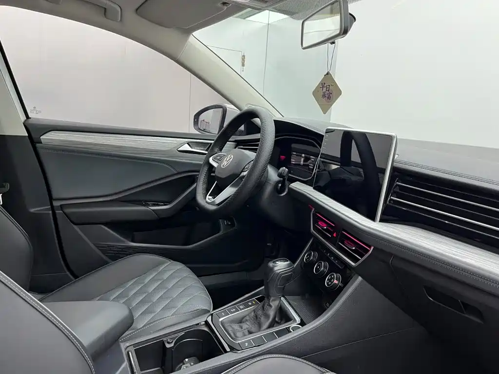 Volkswagen Sagitar — миниатюра 16