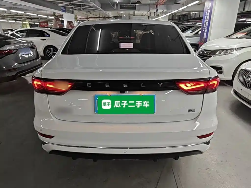 Geely Emgrand — миниатюра 6