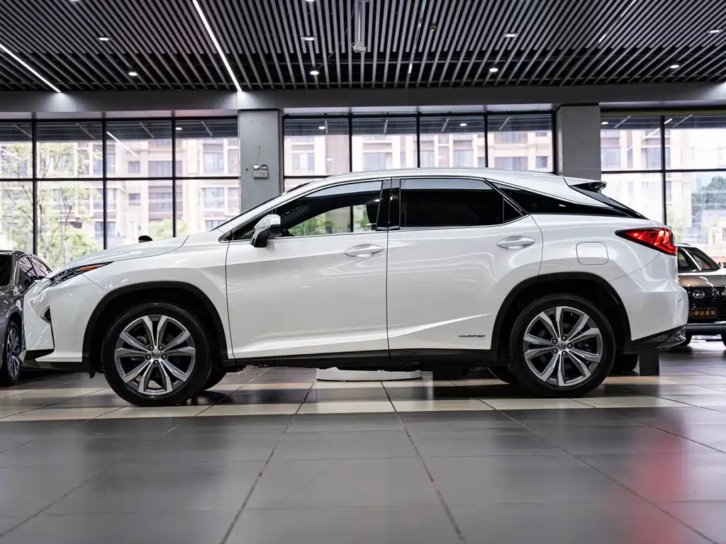 Lexus RX — миниатюра 4
