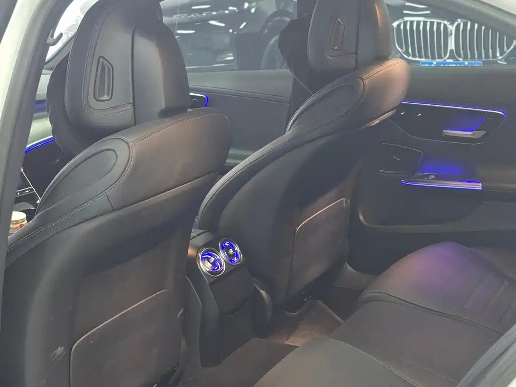 Mercedes-Benz C-Class — миниатюра 7