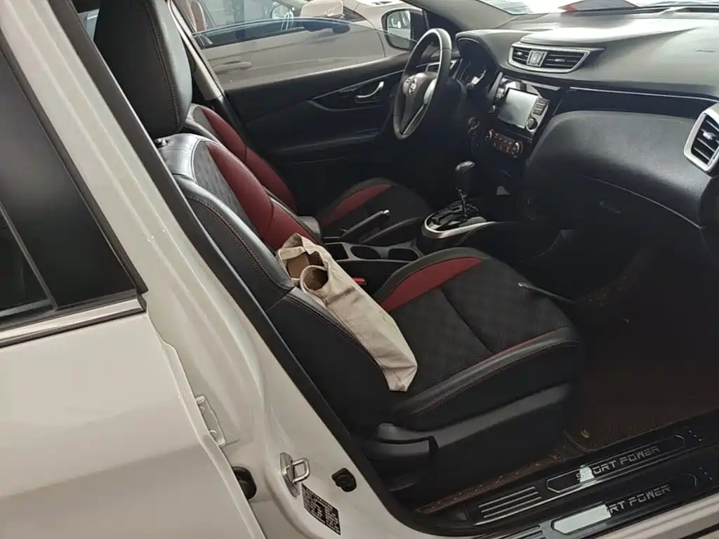 Nissan Qashqai — миниатюра 25