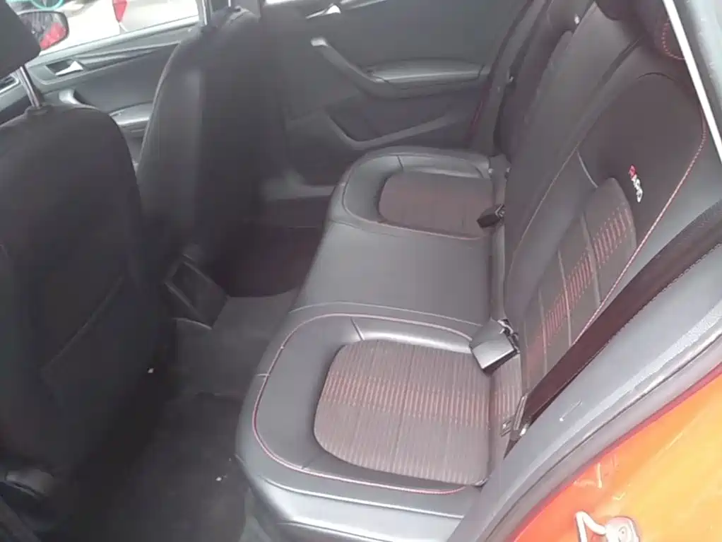 Skoda Rapid Spaceback — миниатюра 17