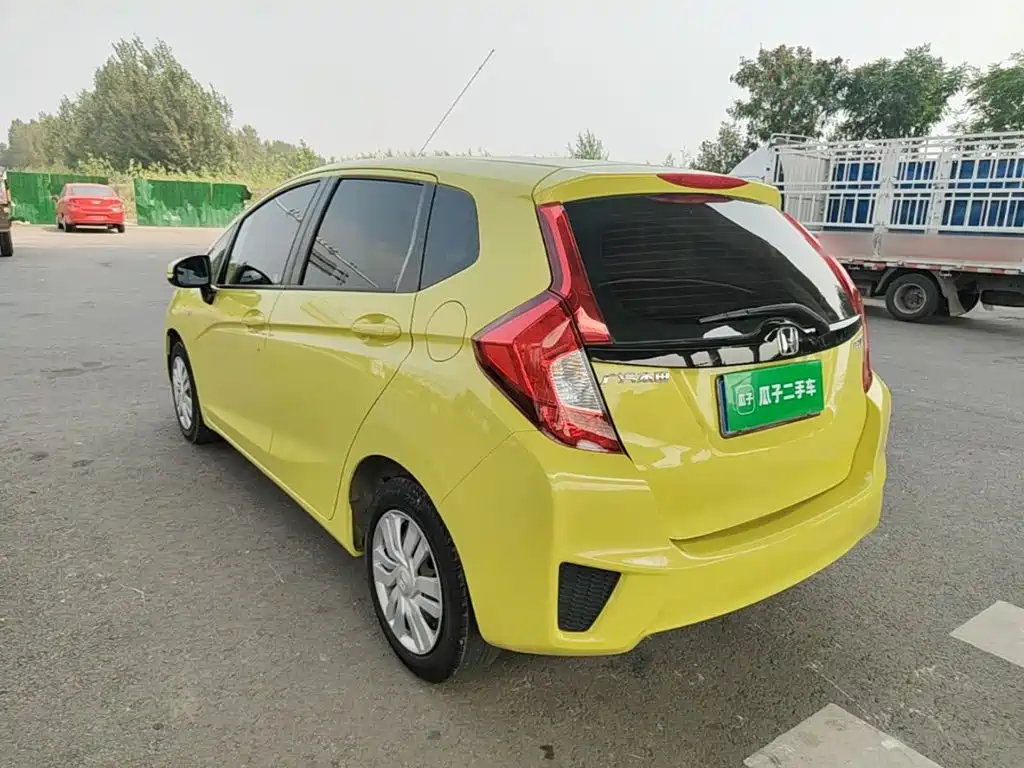 Honda Fit — миниатюра 5