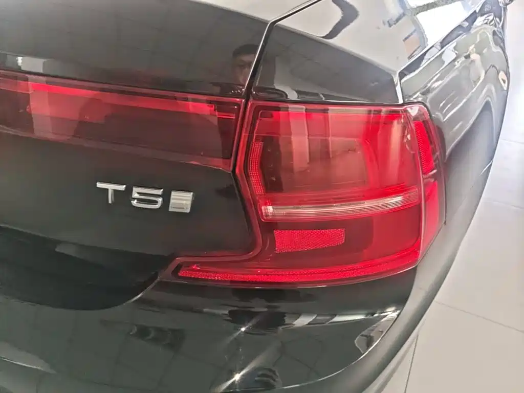 Volvo S90 — миниатюра 8