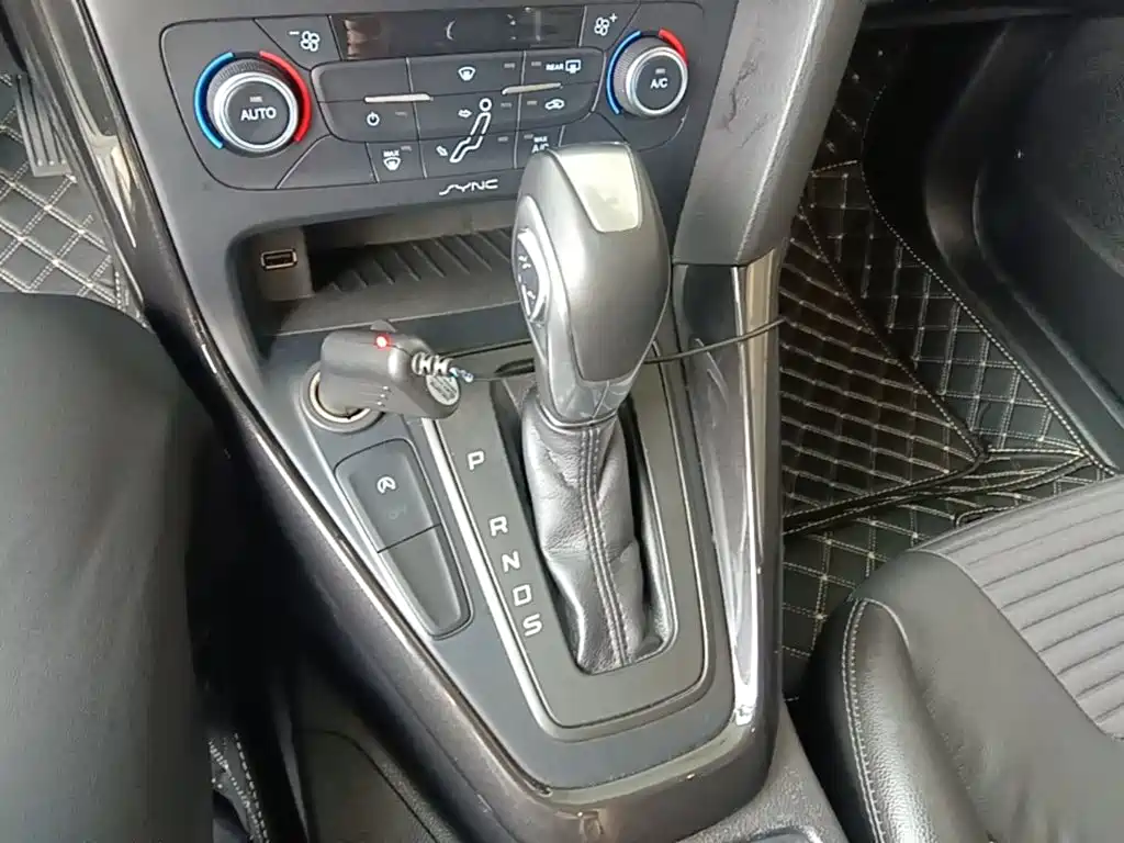Ford Focus — миниатюра 14
