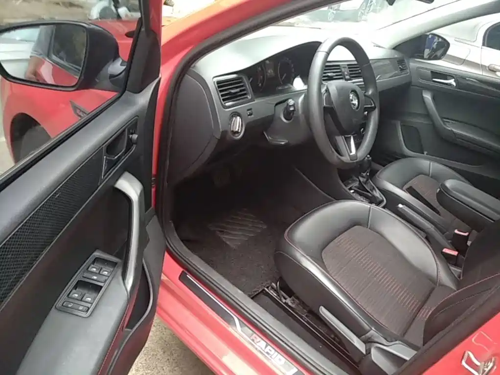 Skoda Rapid Spaceback — миниатюра 16
