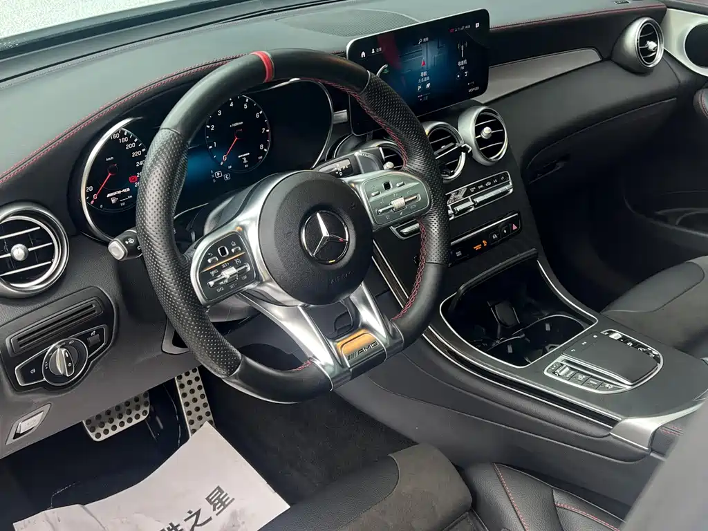 Mercedes-Benz GLC AMG — миниатюра 16