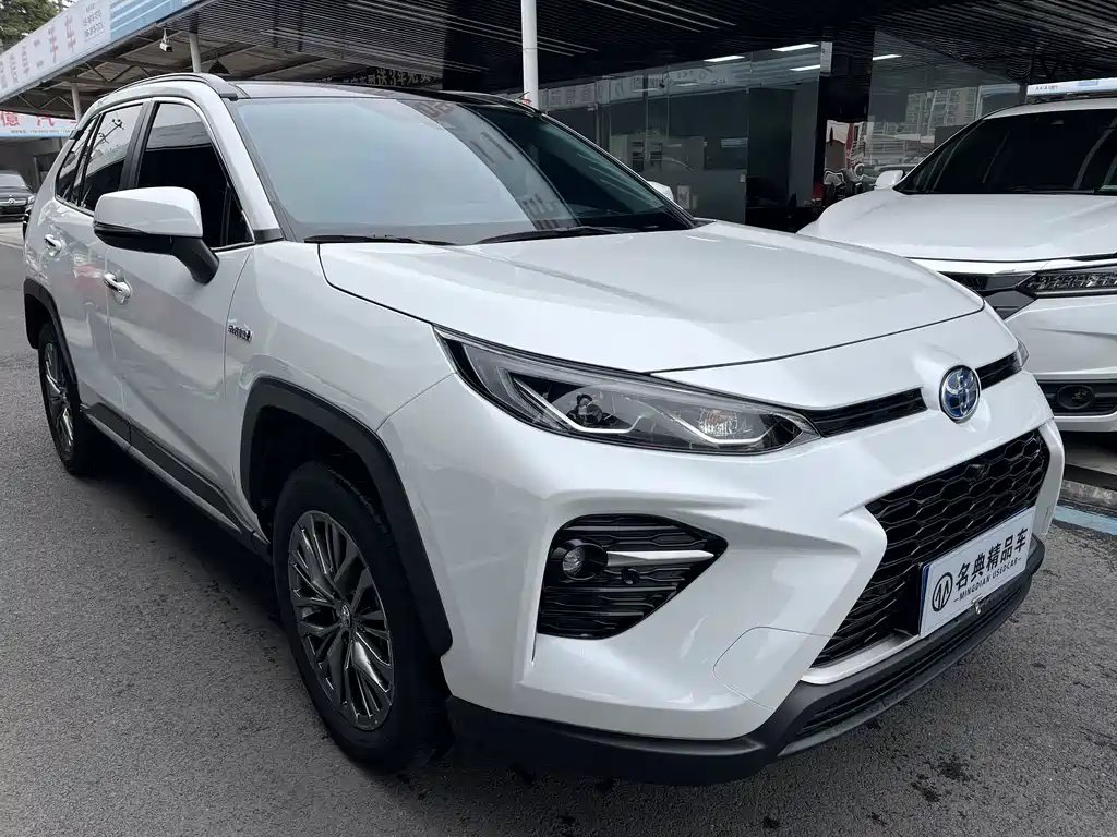 Toyota Wildlander — миниатюра 3